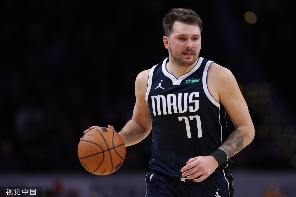 鲍威尔以其 鲍威尔以其