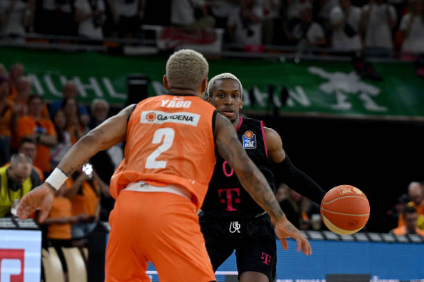 在与韩国选 在与韩国选