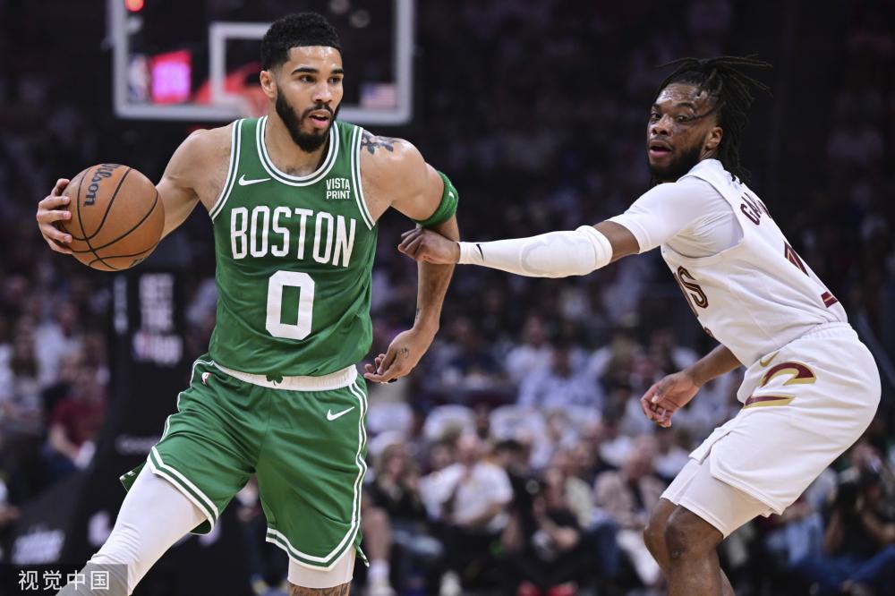 于运动员自 于运动员自