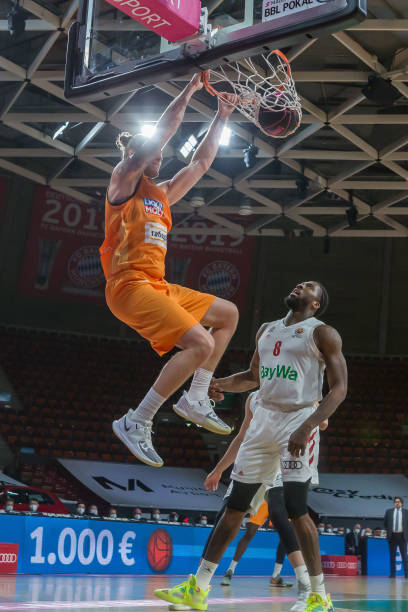 提供了更多 提供了更多