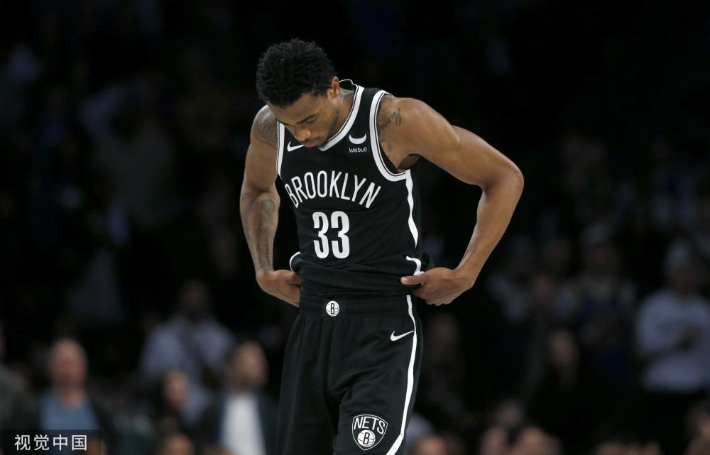 现了截然不 现了截然不