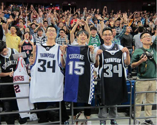 曼城后卫的 曼城后卫的